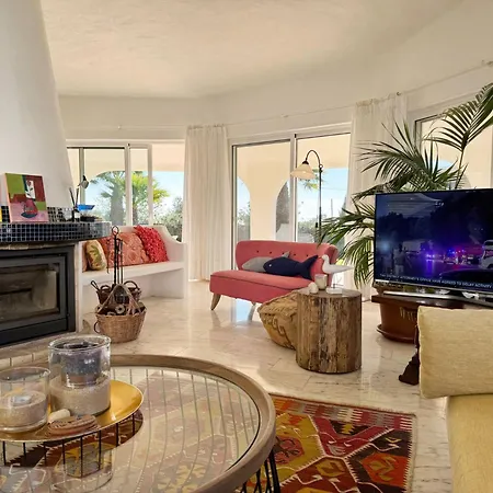 Villa Casa Alvorada With Pool & 3 Bedrooms