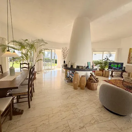 Casa Alvorada With Pool & 3 Bedrooms Villa