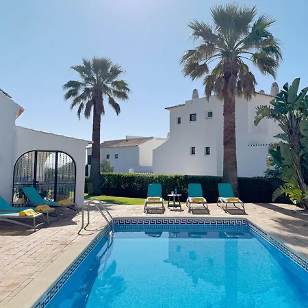 Villa Casa Alvorada With Pool & 3 Bedrooms